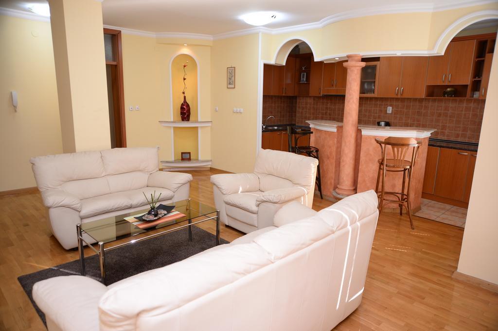 Exclusive Central Apartments Üsküp Dış mekan fotoğraf