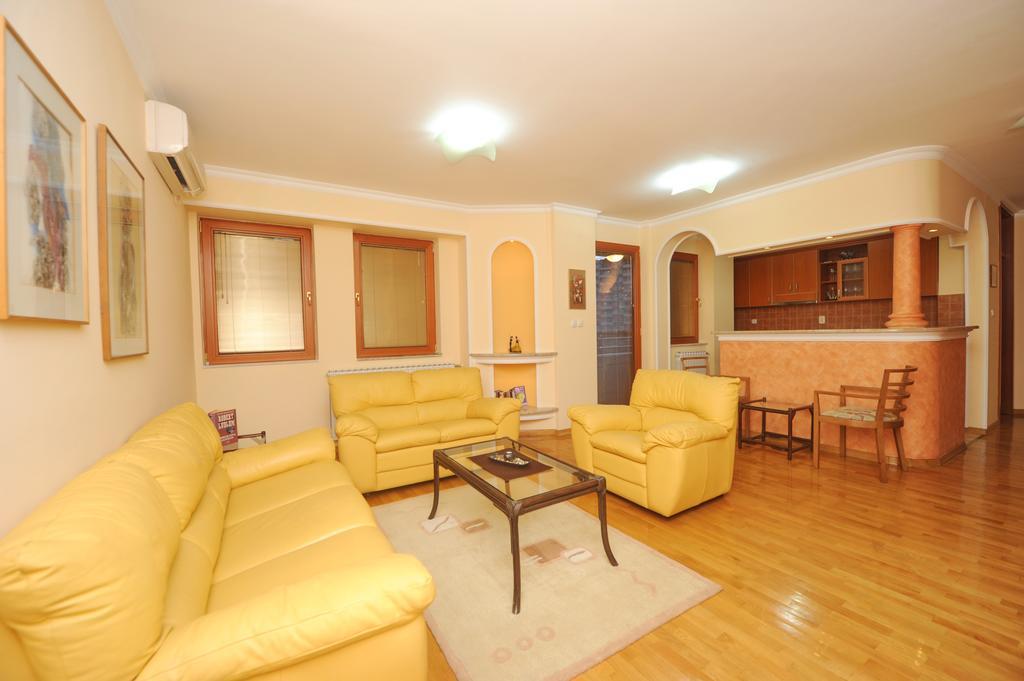 Exclusive Central Apartments Üsküp Dış mekan fotoğraf