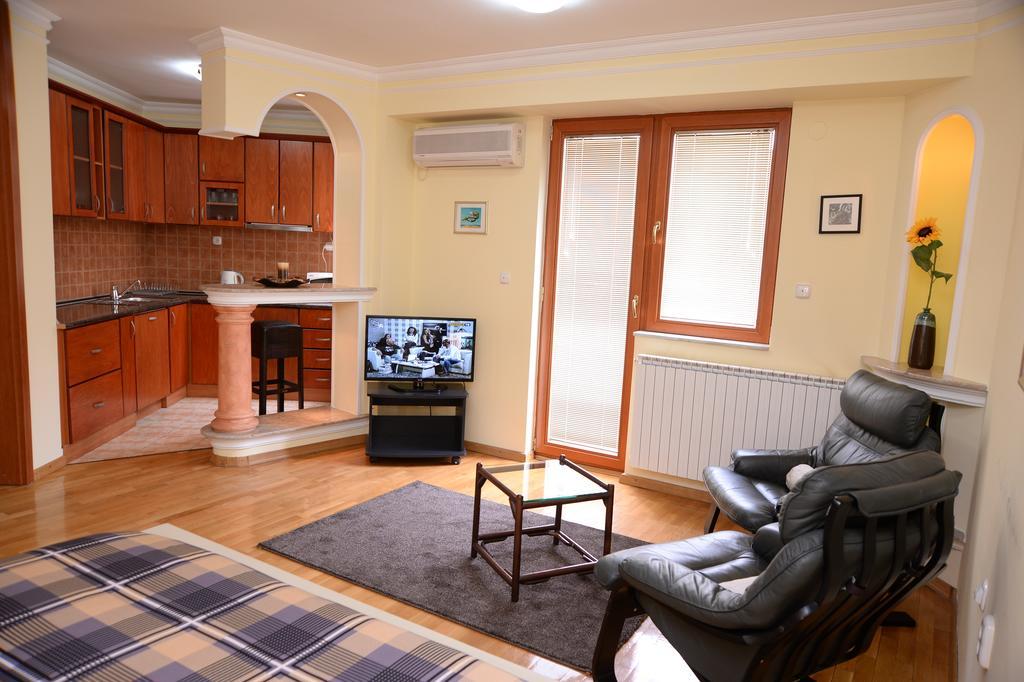 Exclusive Central Apartments Üsküp Dış mekan fotoğraf