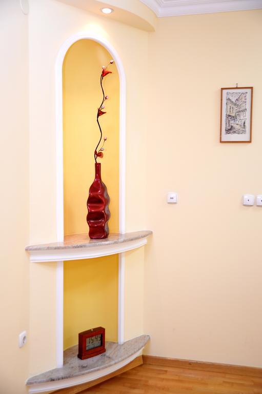 Exclusive Central Apartments Üsküp Dış mekan fotoğraf