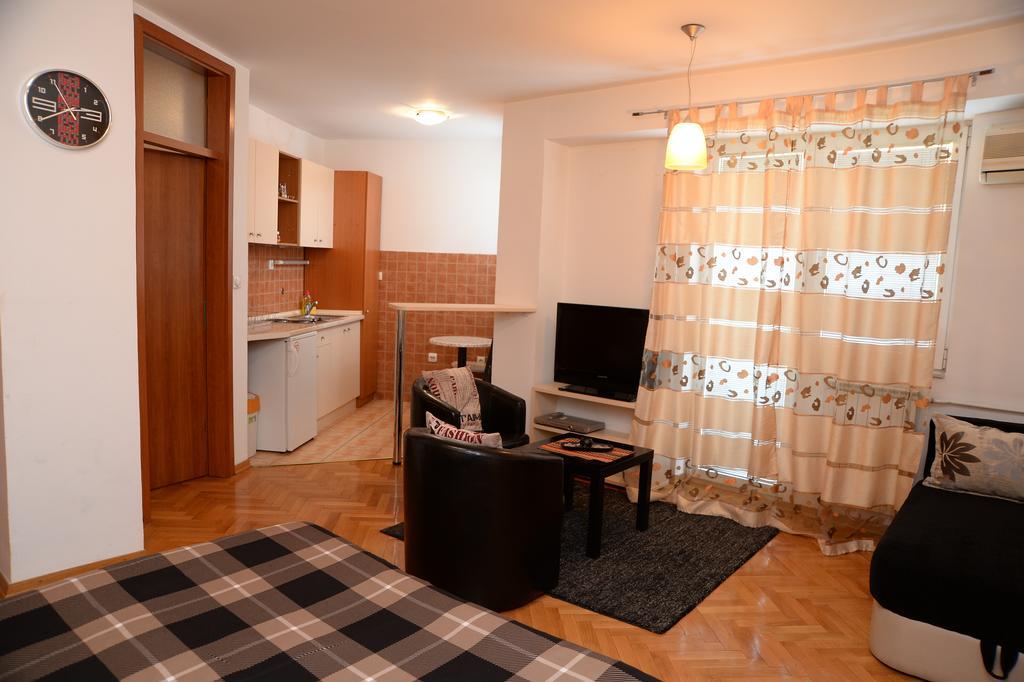 Exclusive Central Apartments Üsküp Dış mekan fotoğraf