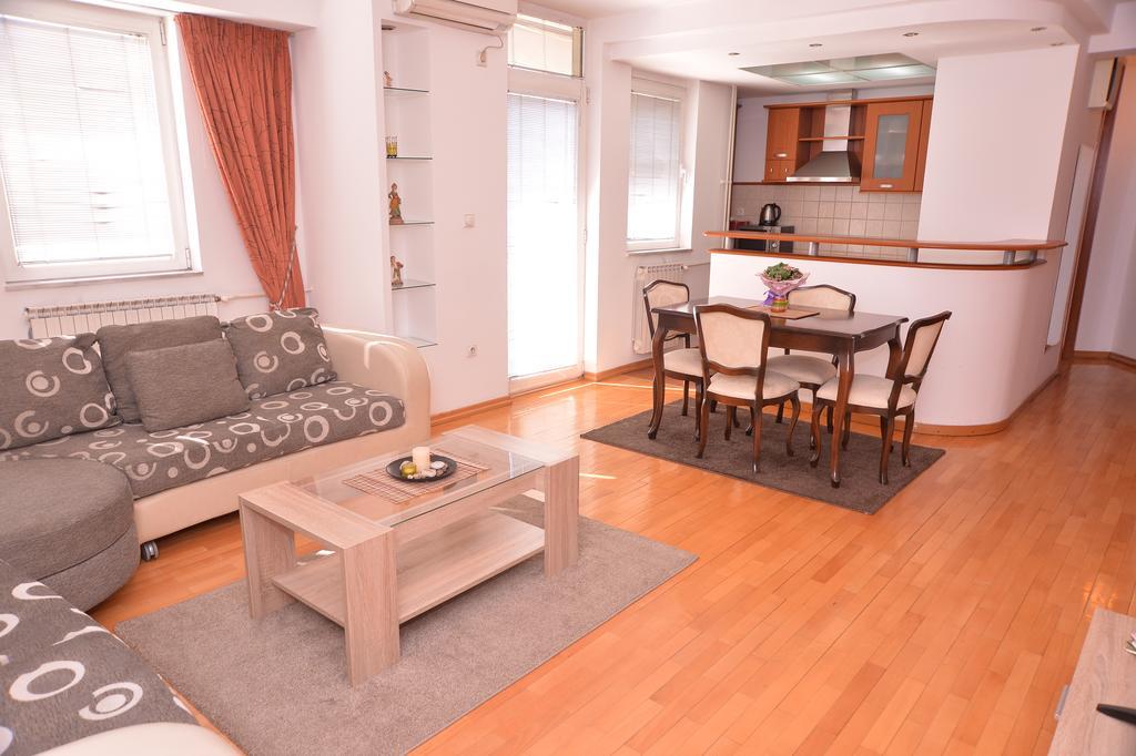Exclusive Central Apartments Üsküp Dış mekan fotoğraf